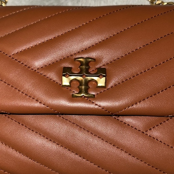Tory Burch Kira Chevron small convertible shoulder bag - Picture 2 of 8